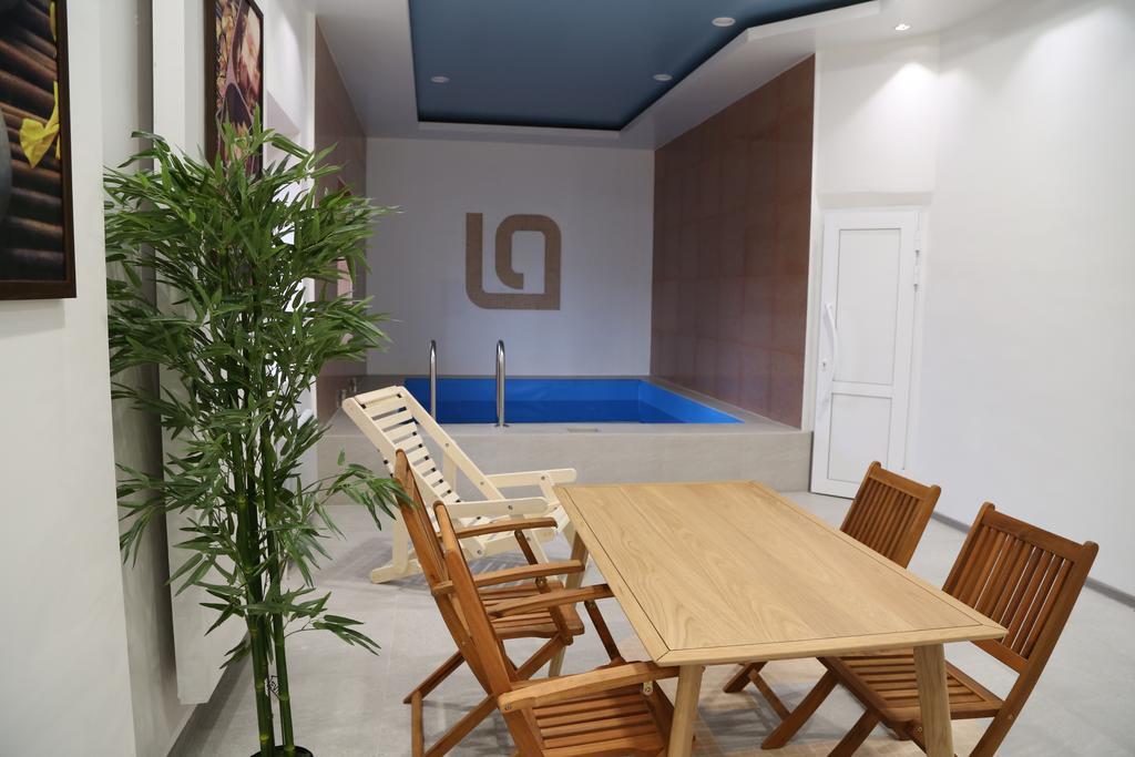 Lacasa Hotel Atyrau Ngoại thất bức ảnh