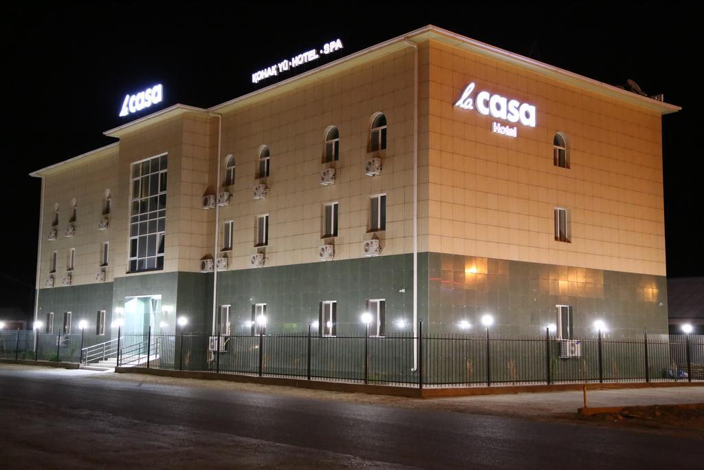 Lacasa Hotel Atyrau Ngoại thất bức ảnh