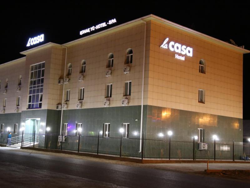 Lacasa Hotel Atyrau Ngoại thất bức ảnh