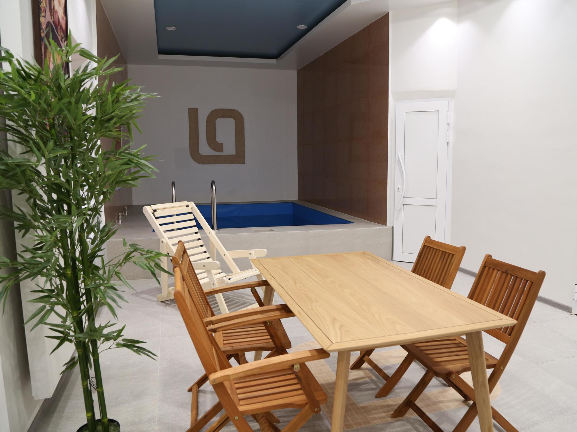 Lacasa Hotel Atyrau Ngoại thất bức ảnh