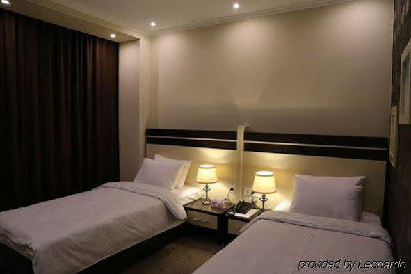 Lacasa Hotel Atyrau Ngoại thất bức ảnh